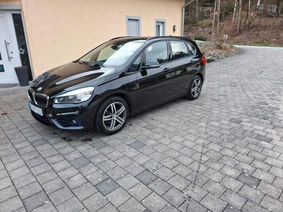 Gebraucht BMW 218 Active Tourer Sport Line 136 PS (100 kW) 2016 Schwarz Van / Kleinbus