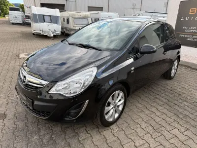 Gebraucht Opel Corsa 87 PS (63 kW) 2012 Schwarz Kleinwagen