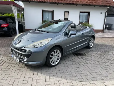 Gebraucht Peugeot 207 CC Platinum 120 PS (88 kW) 2008 Blau Cabrio