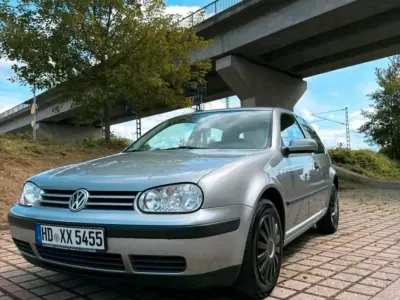 Gebraucht VW Golf IV 75 PS (55 kW) 2002 Grau Kleinwagen