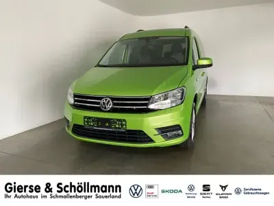 Gebraucht VW Caddy Comfortline 125 PS (91 kW) 2017 Grün Van / Kleinbus