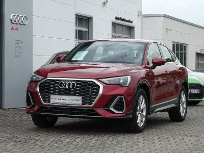 Gebraucht Audi Q3 Sportback S-Line 245 PS (180 kW) 2022 Rot SUV