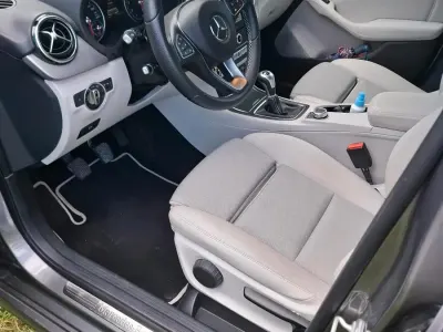 Gebraucht Mercedes B180 122 PS (89 kW) 2016 Grau Kleinwagen