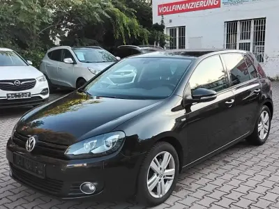 Gebraucht VW Golf VI Match 122 PS (89 kW) 2012 Grau Limousine