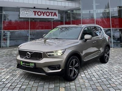 Pebble grey / metallic Gebraucht 2021 Volvo XC40 Inscription SUV | 28.990 € (Fairer Preis)