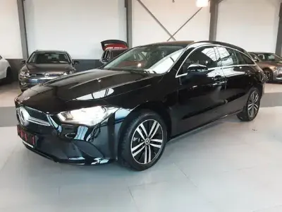 Gebraucht Mercedes CLA250e Shooting Brake 218 PS (160 kW) 2022 Schwarz Kombi