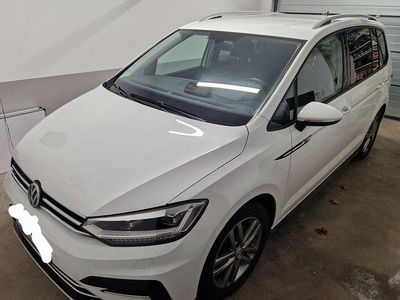 Gebraucht VW Touran R-line 150 PS (110 kW) 2019 Weiß Van / Kleinbus
