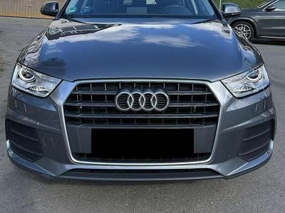 Gebraucht Audi Q3 Design 125 PS (91 kW) 2017 Grau SUV