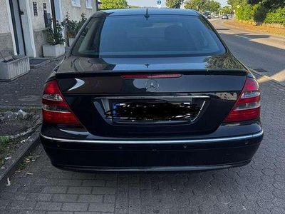 Mercedes E320