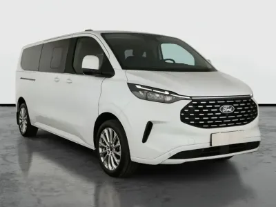Gebraucht Ford Tourneo Custom Titanium 150 PS (110 kW) 2024 Weiß Van