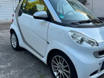 Gebraucht Smart ForTwo Cabrio 71 PS (52 kW) 2010 Weiß Cabrio