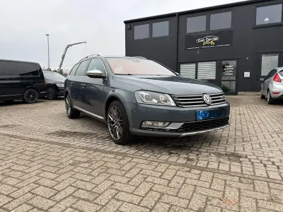 Gebraucht VW Passat Alltrack 177 PS (130 kW) 2014 Grau Kombi