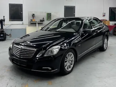 Gebraucht Mercedes E250 204 PS (150 kW) 2009 Schwarz Limousine