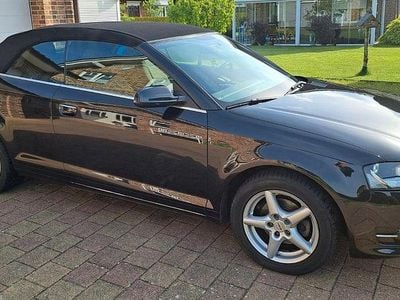 Gebraucht Audi A3 Cabriolet 105 PS (77 kW) 2011 Schwarz Cabrio