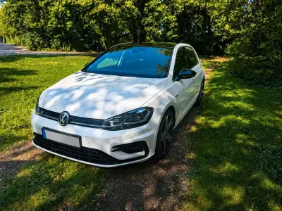 Gebraucht VW Golf VII R 300 PS (220 kW) 2019 Weiß Limousine