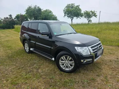 Gebraucht Mitsubishi Pajero 190 PS (139 kW) 2016 Schwarz SUV