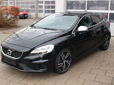 Usado Volvo V40 R-Design 245 HP (180 kW) 2017 Preto Sedan