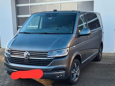 Gebraucht VW Multivan Highline 199 PS (146 kW) 2020 Grau Van