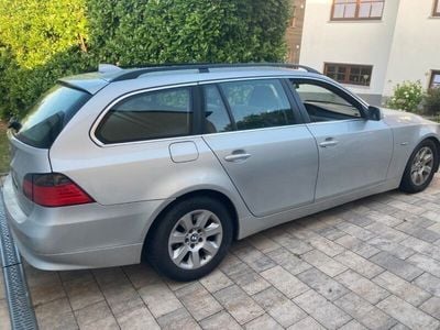 BMW 525