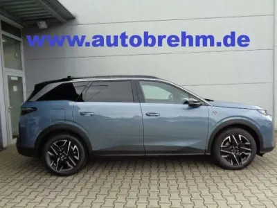 Neu Peugeot 3008 GT 136 PS (100 kW) 2026 Ingaroblaumet. SUV