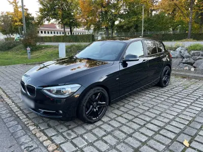 Gebraucht BMW 118 Sport Line 170 PS (125 kW) 2014 Schwarz Kleinwagen