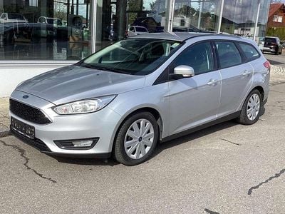 Gebraucht Ford Focus Business Edition 120 PS (88 kW) 2015 Polarsilber metallic Kombi