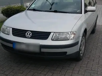 Gebraucht VW Passat 115 PS (84 kW) 1999 Silber Kombi
