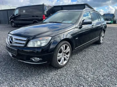Gebraucht Mercedes C220 Avantgarde 170 PS (125 kW) 2008 Obsidianschwarz  metalliclack Kombi