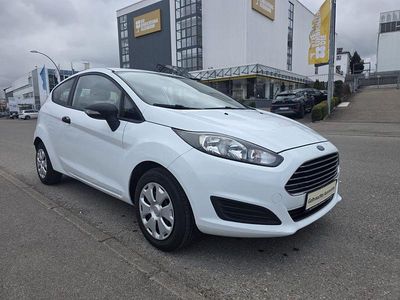 Gebraucht Ford Fiesta Ambiente 60 PS (44 kW) 2014 Weiß Kleinwagen