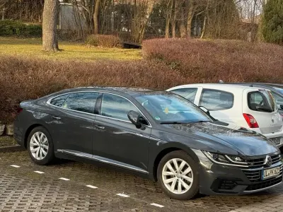Gebraucht VW Arteon R-line 190 PS (139 kW) 2019 Grau Kleinwagen
