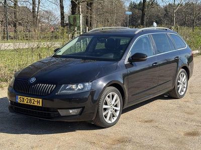 Gebraucht Skoda Octavia Elegance 150 PS (110 kW) 2014 Schwarz Kleinwagen