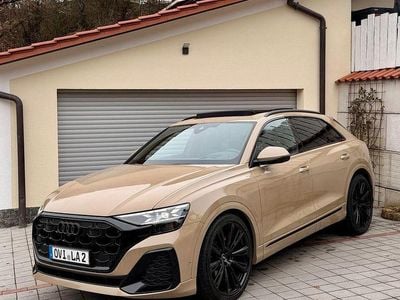 Gold Gebraucht 2025 Audi Q8 Sport SUV | 87.999 € (Fairer Preis)