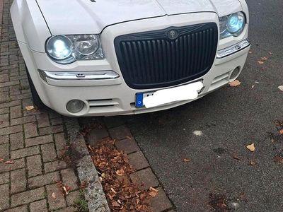 Weiß Gebraucht 2007 Chrysler 300C Touring Kombi | 6.700 €