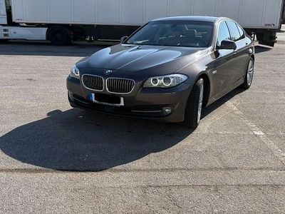 Gebraucht BMW 528 Sport Line 245 PS (180 kW) 2012 Braun Limousine