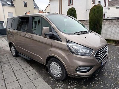Silber Gebraucht 2023 Ford Tourneo Titanium Van / Kleinbus | 37.500 € (Superpreis)