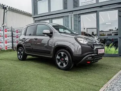 Gebraucht Fiat Panda Cross Cross 71 PS (52 kW) 2024 Grau Kleinwagen