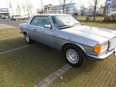 gebraucht Mercedes 230 CEBaureihe 123