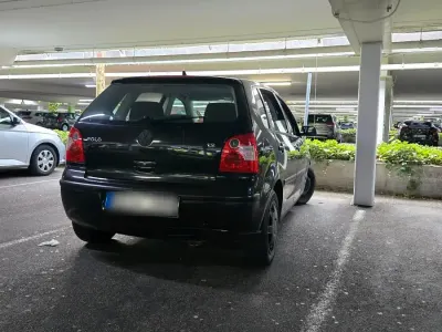 Gebraucht VW Polo 64 PS (47 kW) 2003 Schwarz Kleinwagen