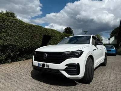 Gebraucht VW Touareg R-line 231 PS (169 kW) 2022 Weiß SUV