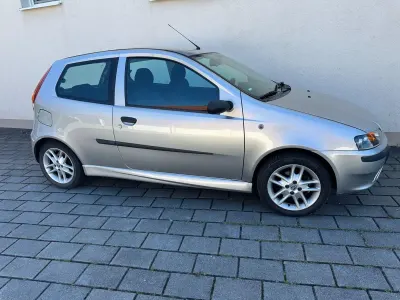 Używany Fiat Panda 79 KM (58 kW) 2002 Niebieski Hatchback