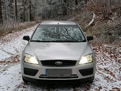 Gebraucht Ford Focus Sport 101 PS (74 kW) 2005 Grau Limousine