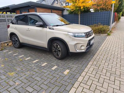 Gebraucht Suzuki Vitara Comfort+ 129 PS (94 kW) 2021 Beige SUV