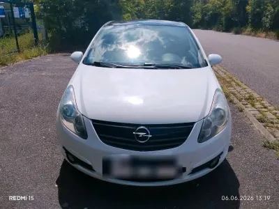 Gebraucht Opel Corsa 90 PS (66 kW) 2009 Weiß Kleinwagen