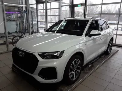 Gebraucht Audi Q5 S-Line 163 PS (119 kW) 2021 Gletscherweiß metallic SUV