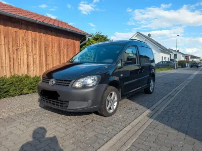 Gebraucht VW Caddy 102 PS (75 kW) 2012 Schwarz Van / Kleinbus