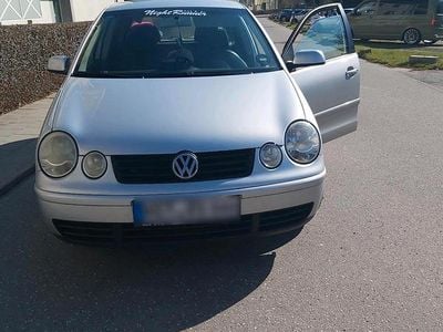 Gebraucht VW Polo 75 PS (55 kW) 2003 Silber Kleinwagen