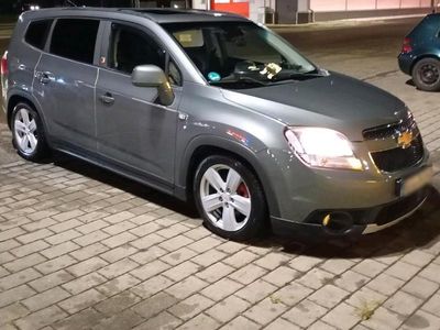 Gebraucht Chevrolet Orlando LT 163 PS (119 kW) 2012 Silber Van / Kleinbus
