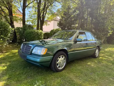 Gebraucht Mercedes E320 Classic 224 PS (164 kW) 1995 Grün Limousine