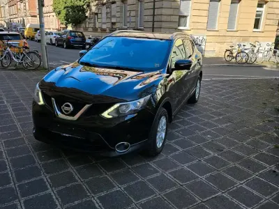 Gebraucht Nissan Qashqai 360º 116 PS (85 kW) 2015 Schwarz SUV