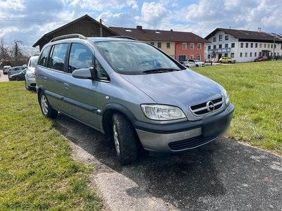 Gebraucht Opel Zafira 125 PS (91 kW) 2004 Silber Van / Kleinbus